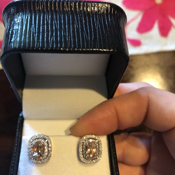Stunning, new 14 kt Rose Gold Morganite & Diamond main image 2